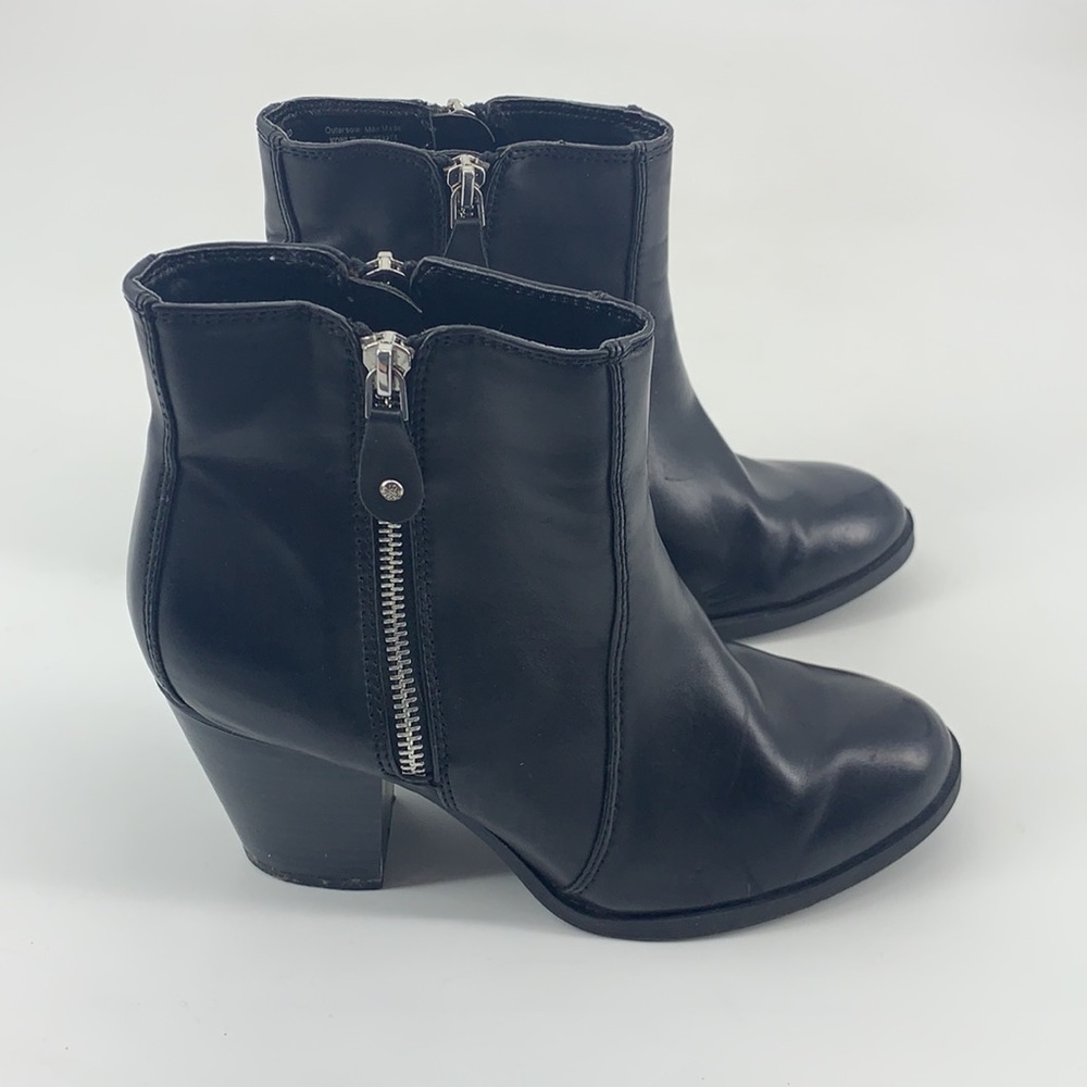 Simply Vera Short Zippered  Booties Black SZ 7 Medium
